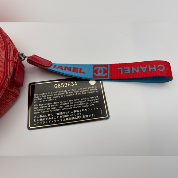 Vintage CHANEL Ligne CC Round Nylon Wristlet – Red – 5